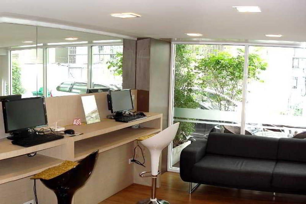 Hotel Nantra Silom Bangkok Exterior foto